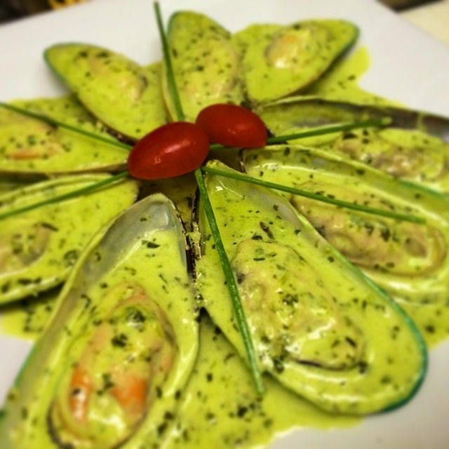 cozze al pesto.jpg